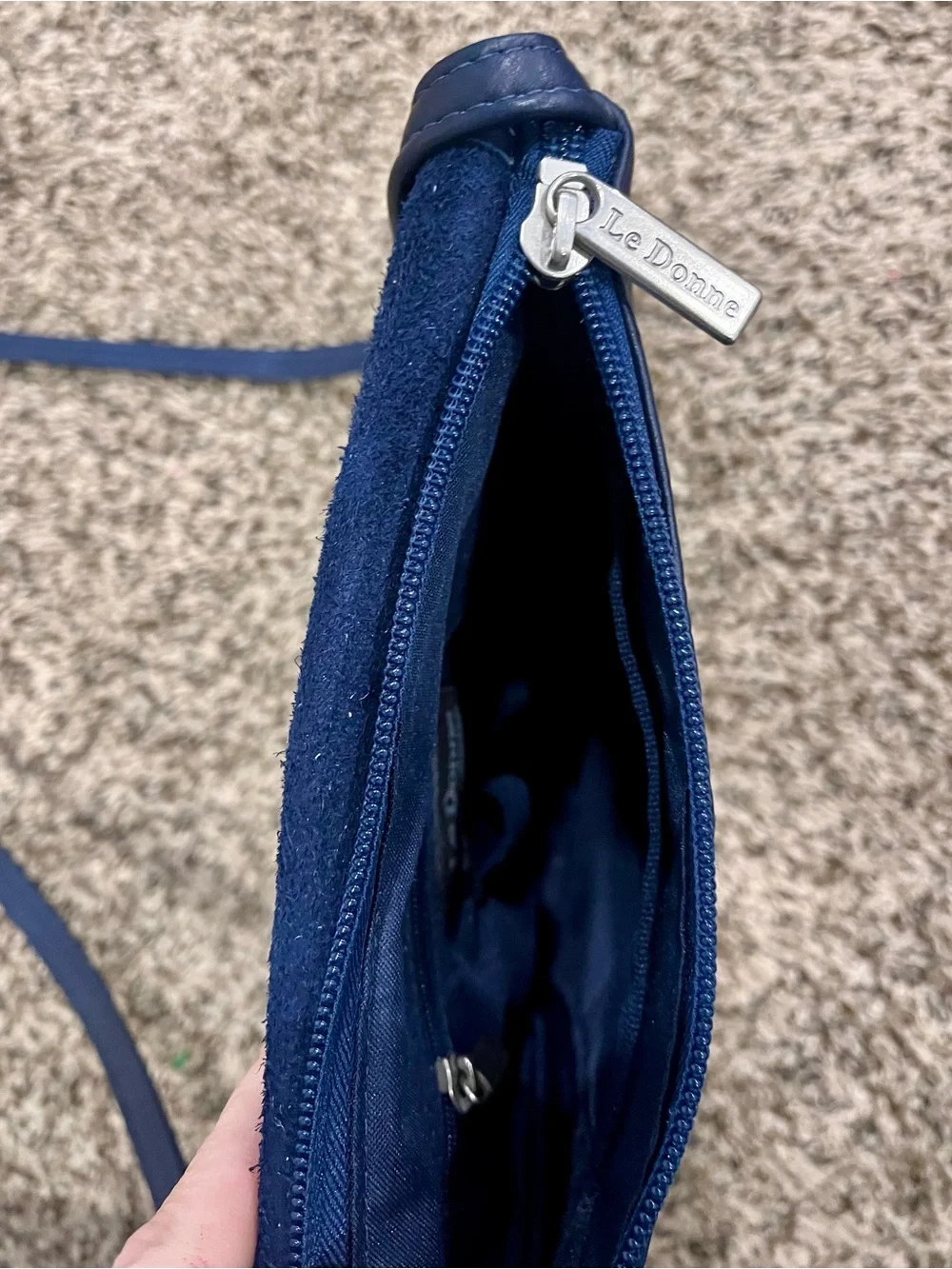 Le Donne Leather Flap-Over Bag Crossbody Bag Navy Casual - Picture 4 of 5